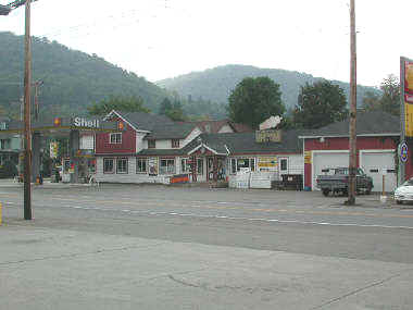 Boyd's Corner Store