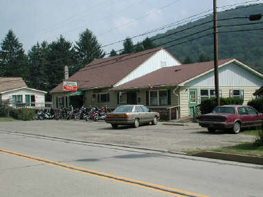 Mosch's Country
    Inn and Tavern